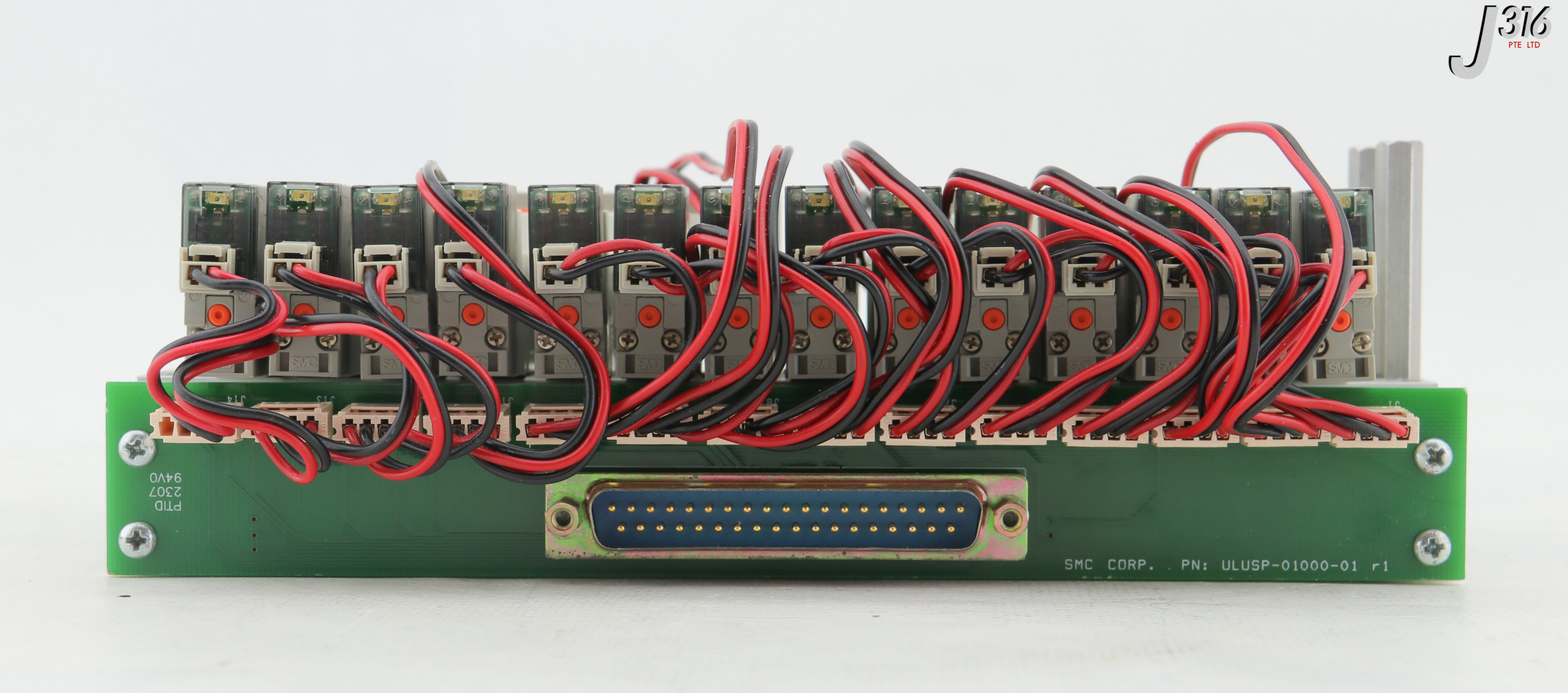 32845 SMC 14-SLOT PNEU MANF, CHAMBER PNEUMATIC, HDPCVD, AMAT 0190
